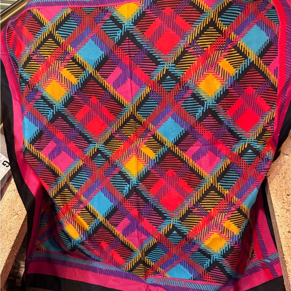 Acute‎ Vibrant Geometric Pattern Silk Scarf